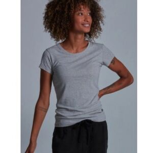 Onno Classic Gray Women's T-Shirt
